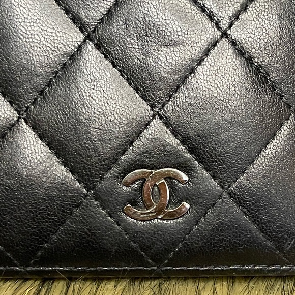 Authentic  Chanel Bifold wallet - Picture 7 of 16